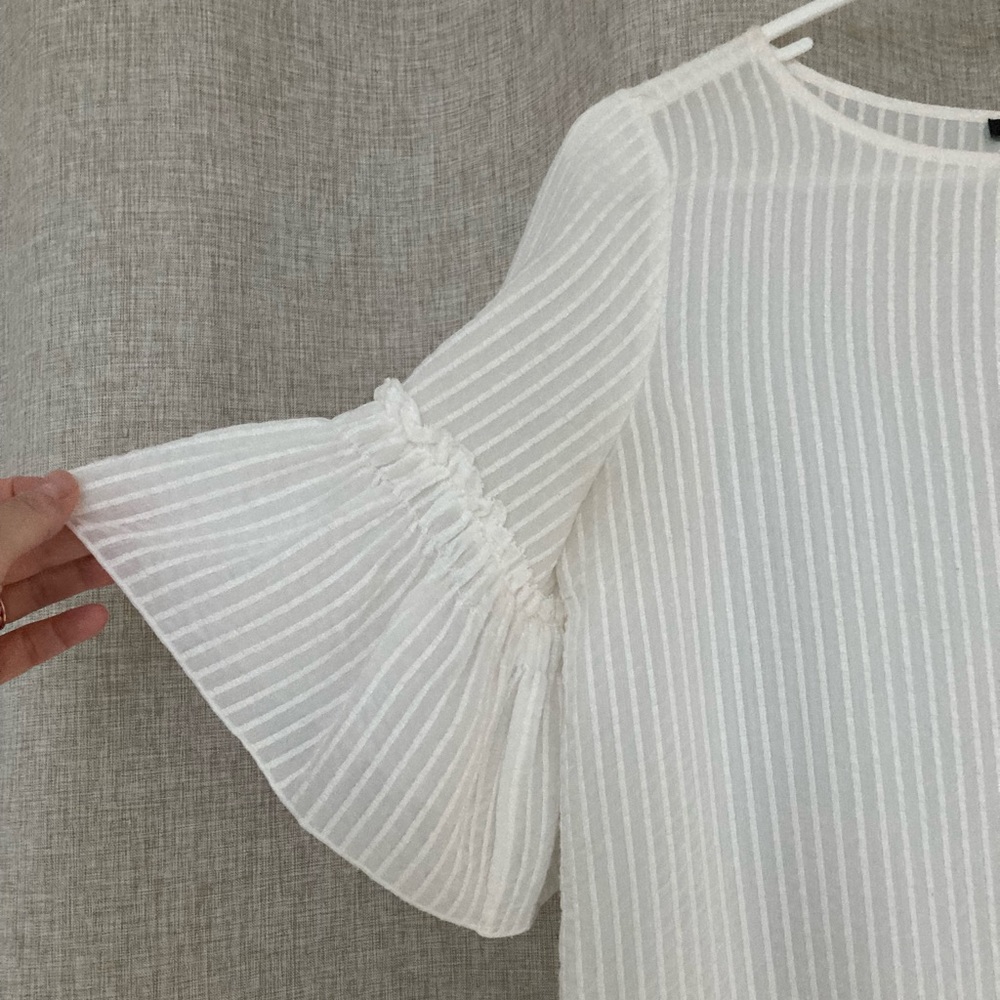 Sheer, White Ann Taylor blouse, Size XS Petite